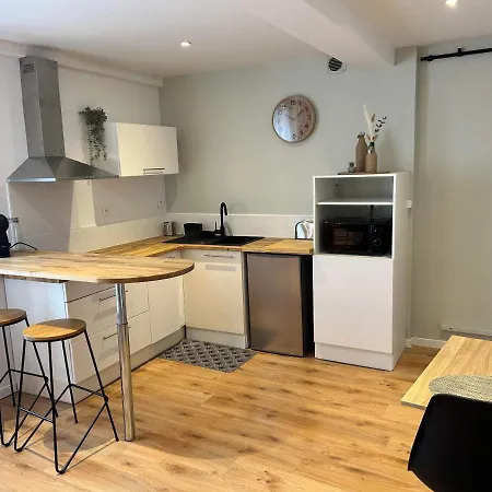 Apartment En Centre + Wifi Labruguiere