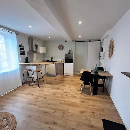 Apartment En Centre + Wifi Labruguiere