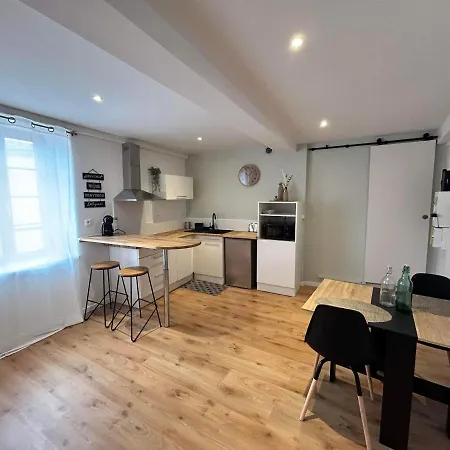En Centre + Wifi Apartment Labruguiere