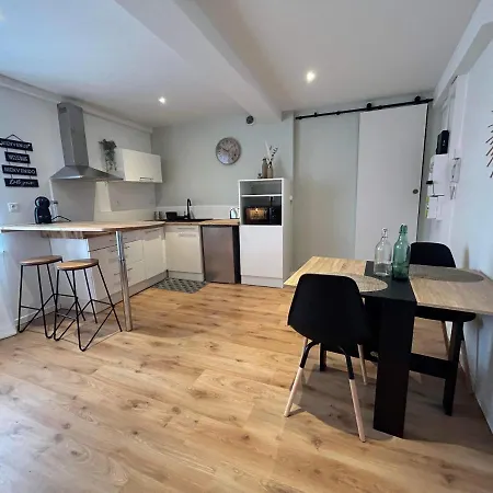 En Centre + Wifi Apartment *
